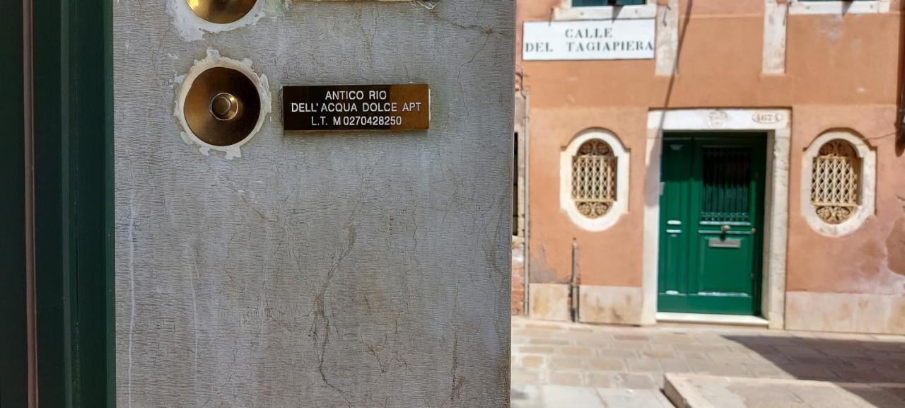 Antico Rio Acqua Dolce Apartment Venesia Bagian luar foto