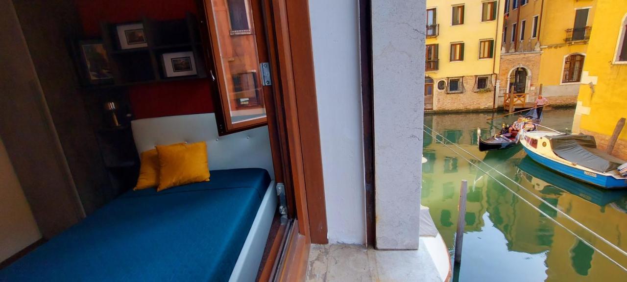 Antico Rio Acqua Dolce Apartment Venesia Bagian luar foto